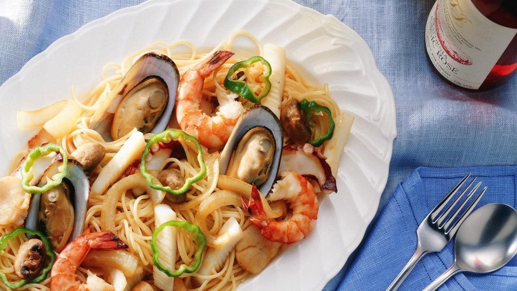 wallpaper-spaghetti-with-seafood
